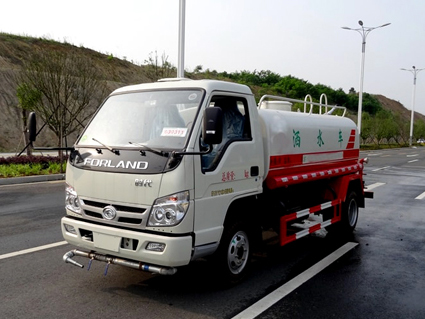 福田3方洒水车